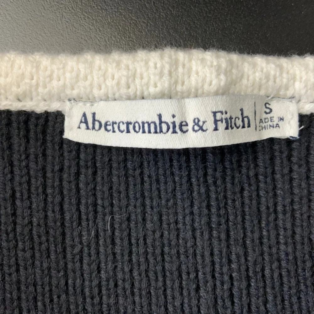 Abercrombie Fitch V-Neck Button Front Sleeveless Knit Vest Top Navy White S